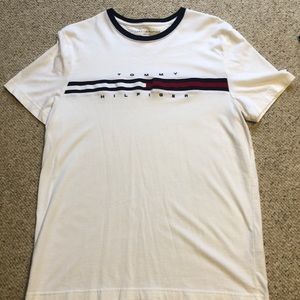 Men’s Tommy Hilfiger t-shirt.